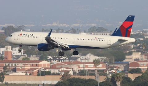 Delta Air Lines Airbus A321-211 (N348DN) at  Los Angeles - International, United States