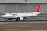 Northwest Airlines Airbus A320-212 (N349NW) at  Minneapolis - St. Paul International, United States