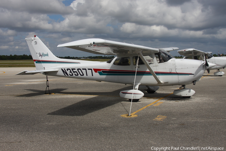 (Private) Cessna 172R Skyhawk II (N35077) | Photo 494248