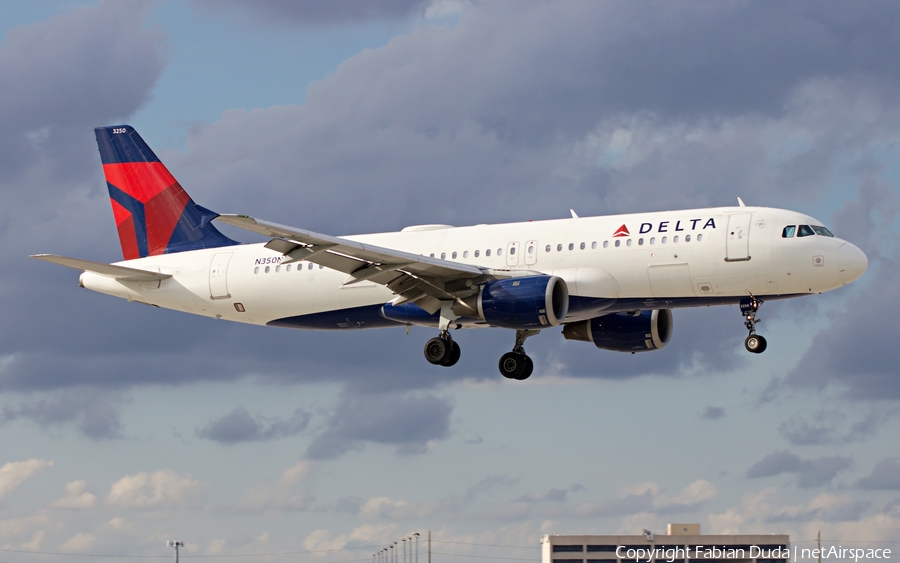 Delta Air Lines Airbus A320-211 (N350NA) | Photo 326884