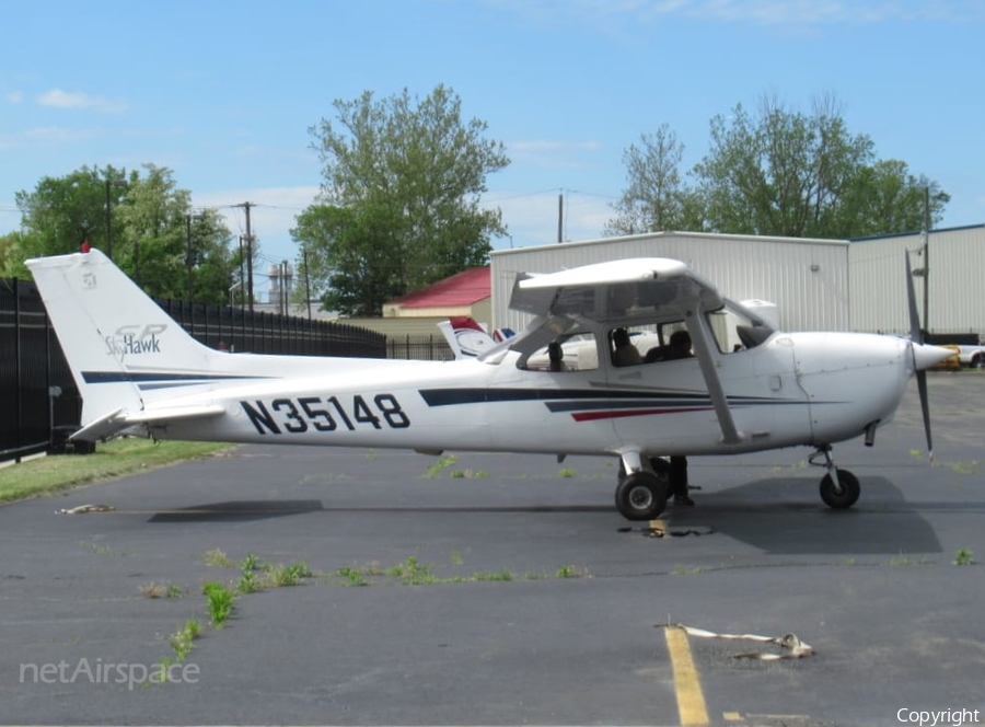 Century Air Cessna 172S Skyhawk SP (N35148) | Photo 679527