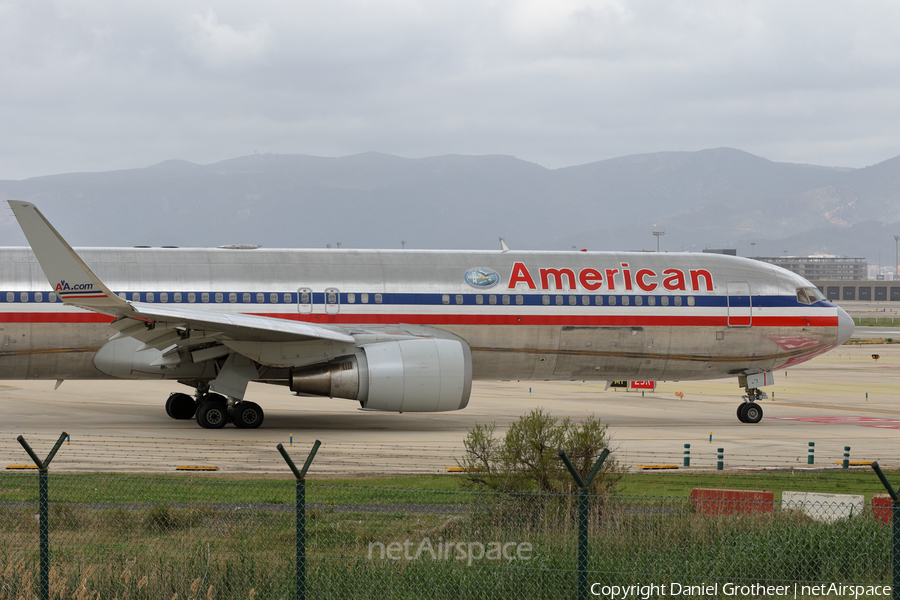 American Airlines Boeing 767-323(ER) (N351AA) | Photo 99576