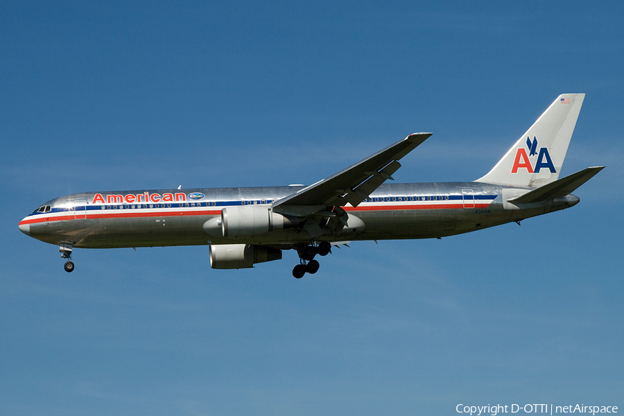 American Airlines Boeing 767-323(ER) (N351AA) | Photo 264921