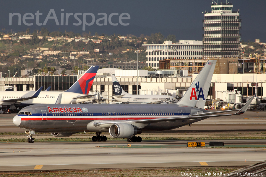 American Airlines Boeing 767-323(ER) (N351AA) | Photo 98243