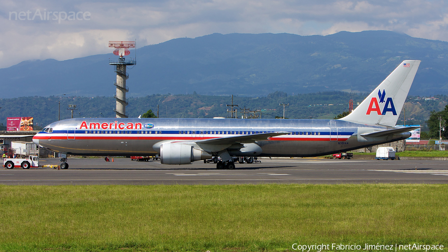 American Airlines Boeing 767-323(ER) (N351AA) | Photo 11598