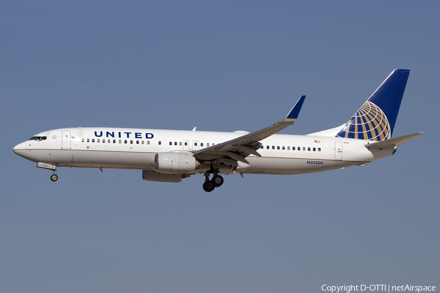 United Airlines Boeing 737-824 (N35204) | Photo 424847