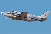 Ameriflight Piper PA-31-350 Navajo Chieftain (N3525G) at  Phoenix - Sky Harbor, United States