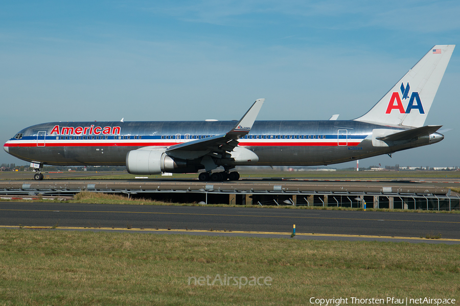 American Airlines Boeing 767-323(ER) (N352AA) | Photo 62697
