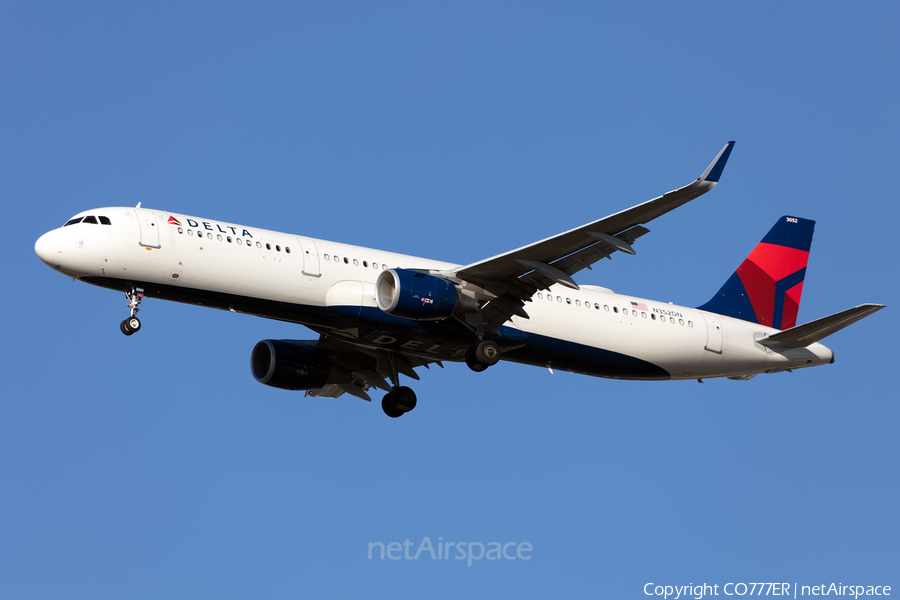 Delta Air Lines Airbus A321-211 (N352DN) | Photo 506108