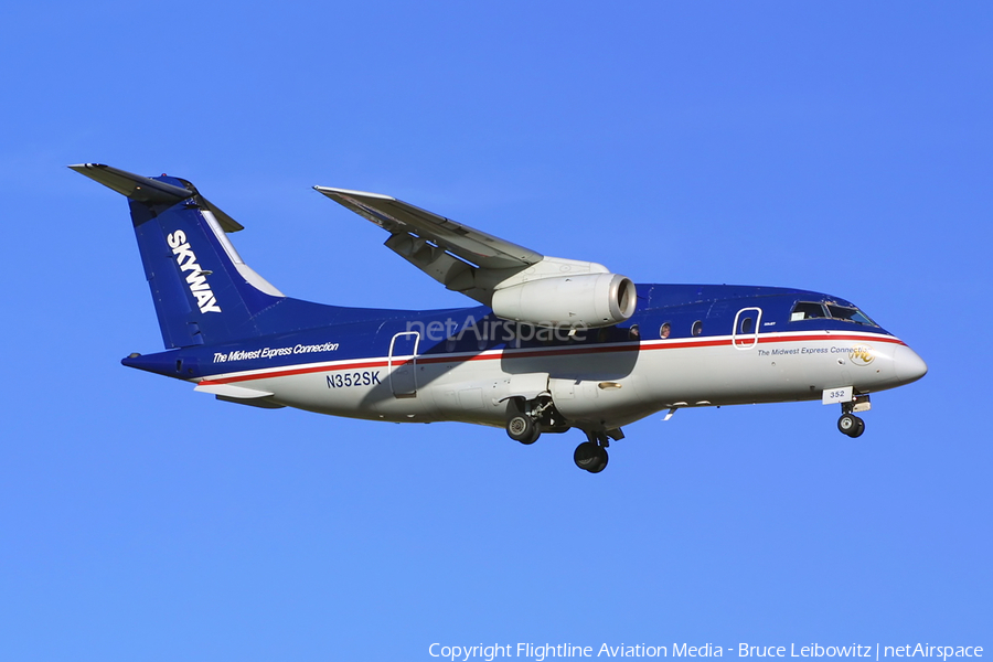 Midwest Connect (Skyway Airlines) Dornier 328-300JET (N352SK) | Photo 181269