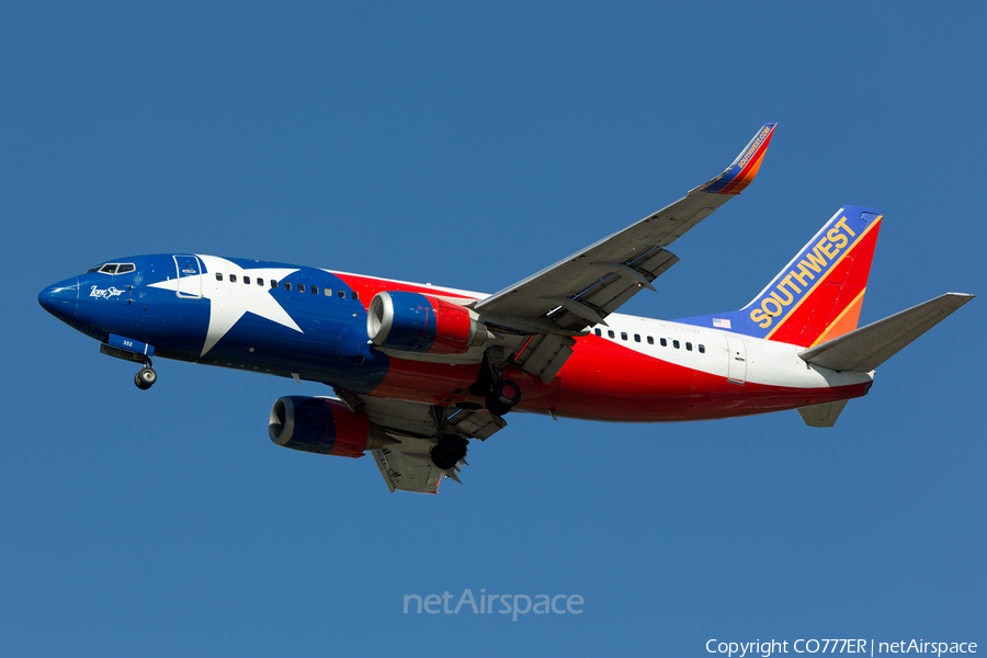 Southwest Airlines Boeing 737-3H4 (N352SW) | Photo 104495