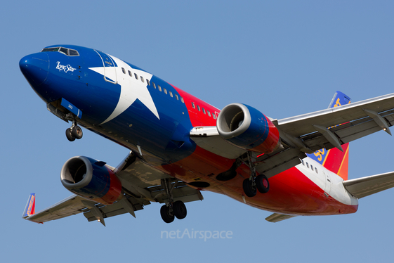 Southwest Airlines Boeing 737-3H4 (N352SW) at  Dallas - Love Field, United States