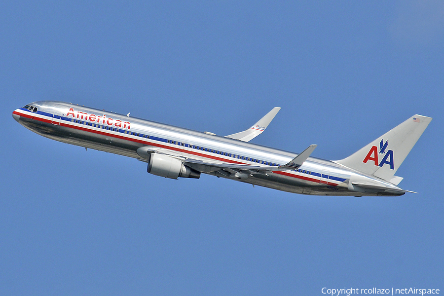 American Airlines Boeing 767-323(ER) (N353AA) | Photo 12589