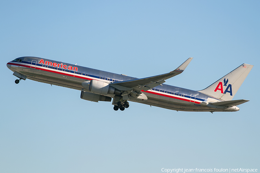American Airlines Boeing 767-323(ER) (N353AA) | Photo 153489