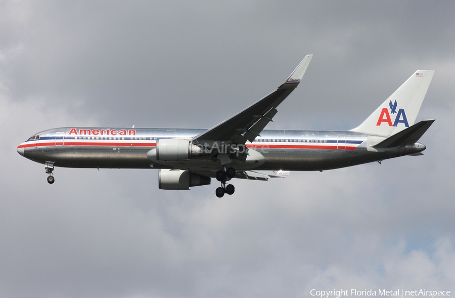 American Airlines Boeing 767-323(ER) (N353AA) | Photo 300319