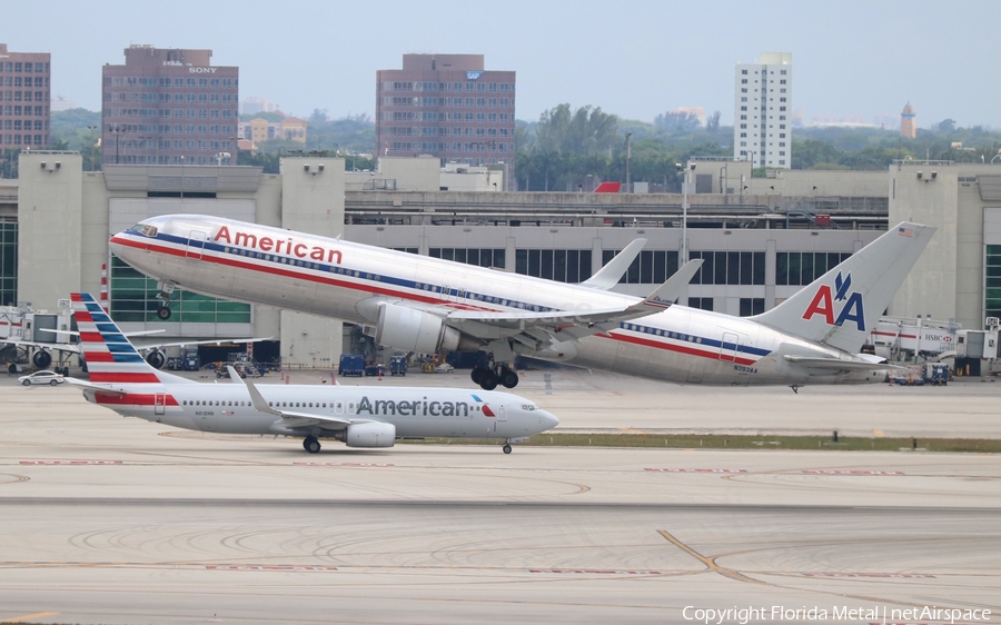 American Airlines Boeing 767-323(ER) (N353AA) | Photo 580424