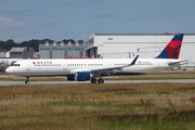Delta Air Lines Airbus A321-211 (N353DN) at  Hamburg - Finkenwerder, Germany