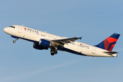 Delta Air Lines Airbus A320-212 (N353NW) at  Boston - Logan International, United States