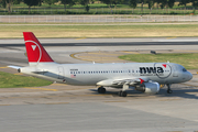 Northwest Airlines Airbus A320-212 (N353NW) at  Minneapolis - St. Paul International, United States