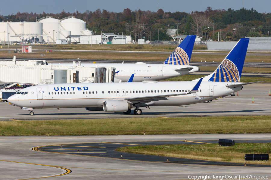 United Airlines Boeing 737-924 (N35407) | Photo 470329