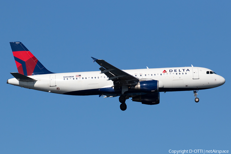 Delta Air Lines Airbus A320-212 (N354NW) | Photo 357528