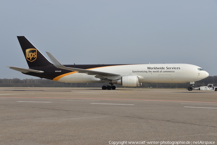 United Parcel Service Boeing 767-34AF(ER) (N354UP) | Photo 456569