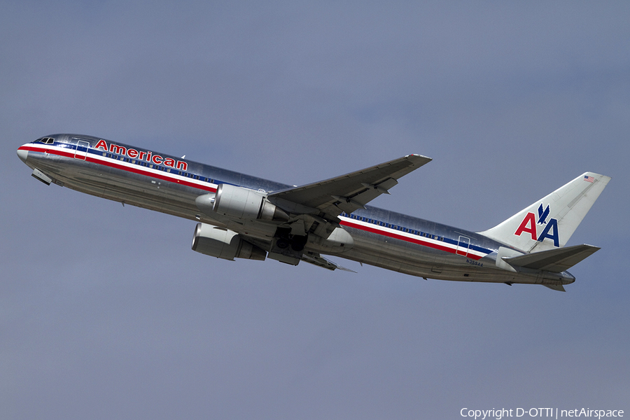 American Airlines Boeing 767-323(ER) (N355AA) | Photo 333688