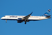 JetBlue Airways Embraer ERJ-190AR (ERJ-190-100IGW) (N355JB) at  New York - John F. Kennedy International, United States