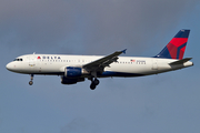 Delta Air Lines Airbus A320-212 (N356NW) at  Seattle/Tacoma - International, United States