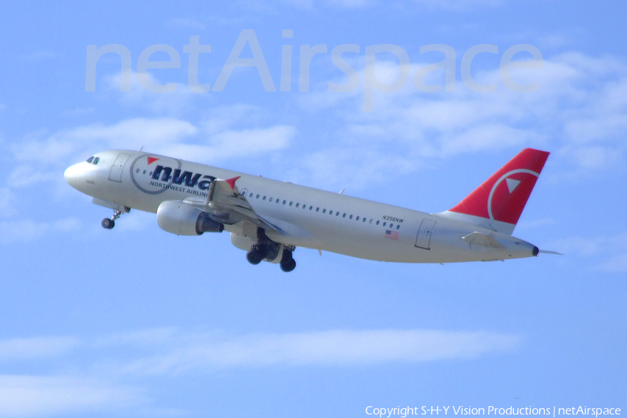 Northwest Airlines Airbus A320-212 (N356NW) | Photo 13861