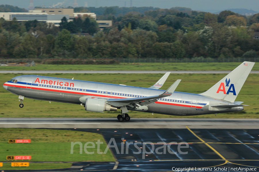 American Airlines Boeing 767-323(ER) (N357AA) | Photo 63590