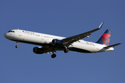 Delta Air Lines Airbus A321-211 (N357DN) at  Atlanta - Hartsfield-Jackson International, United States