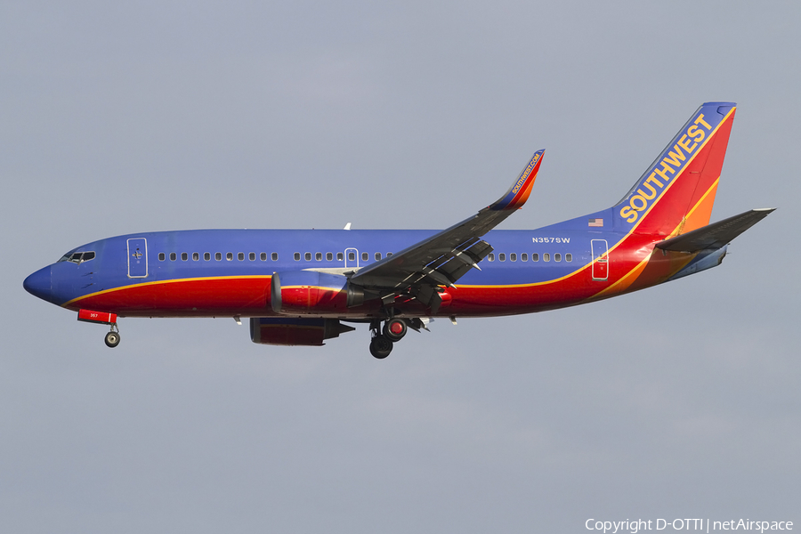 Southwest Airlines Boeing 737-3H4 (N357SW) | Photo 426203