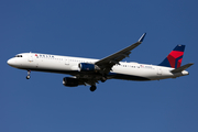 Delta Air Lines Airbus A321-211 (N358DN) at  Atlanta - Hartsfield-Jackson International, United States