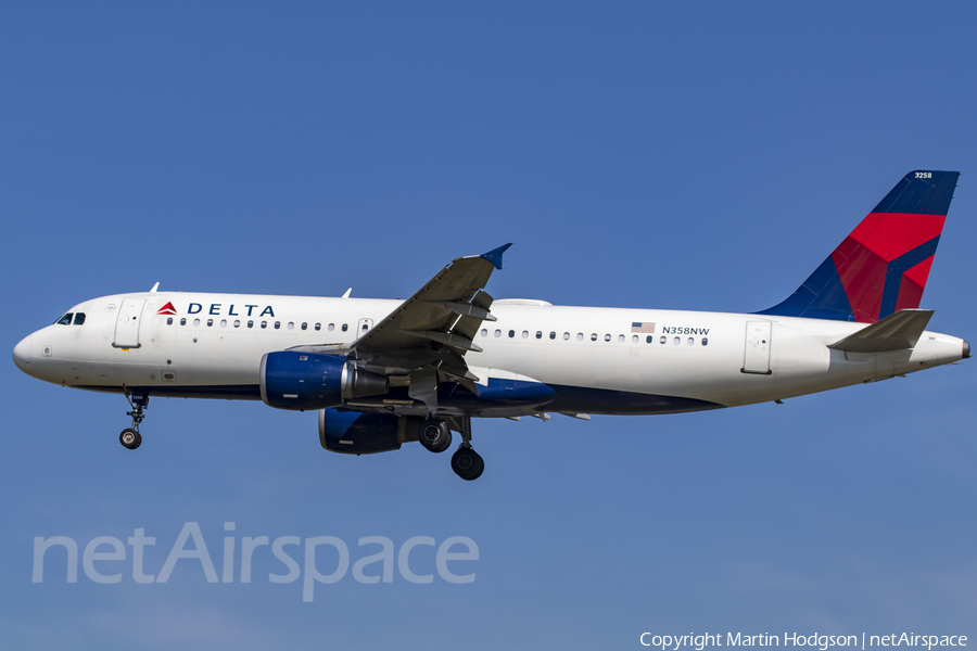 Delta Air Lines Airbus A320-212 (N358NW) | Photo 396899