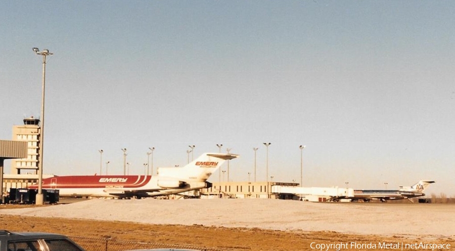Emery Worldwide Boeing 727-21(F) (N358QS) | Photo 300330