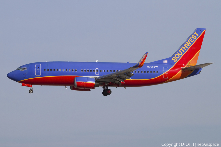 Southwest Airlines Boeing 737-3H4 (N358SW) | Photo 423630