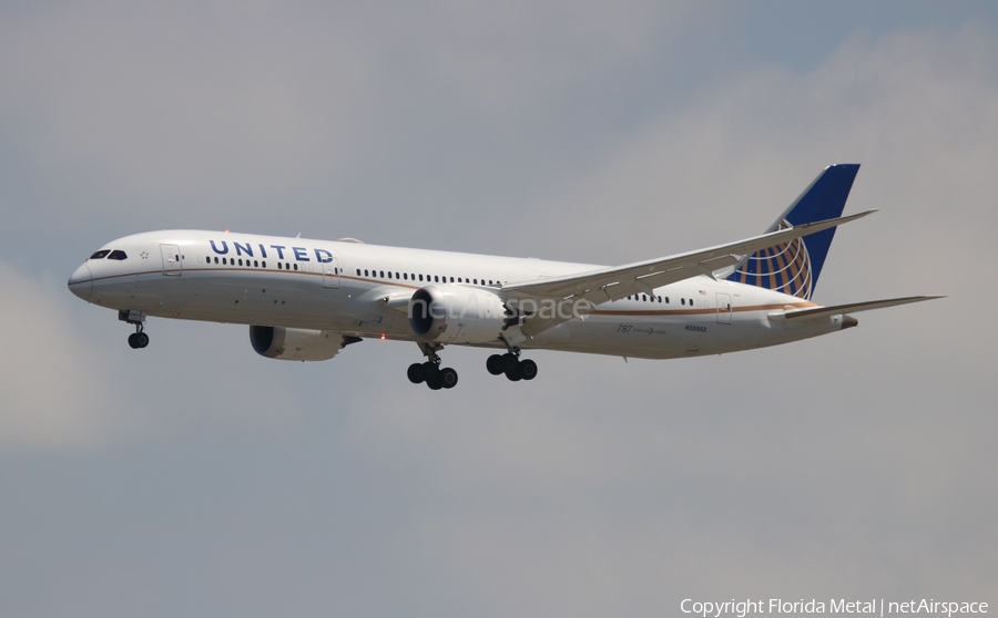 United Airlines Boeing 787-9 Dreamliner (N35953) | Photo 380910