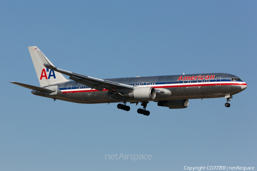 American Airlines Boeing 767-323(ER) (N359AA) | Photo 21216