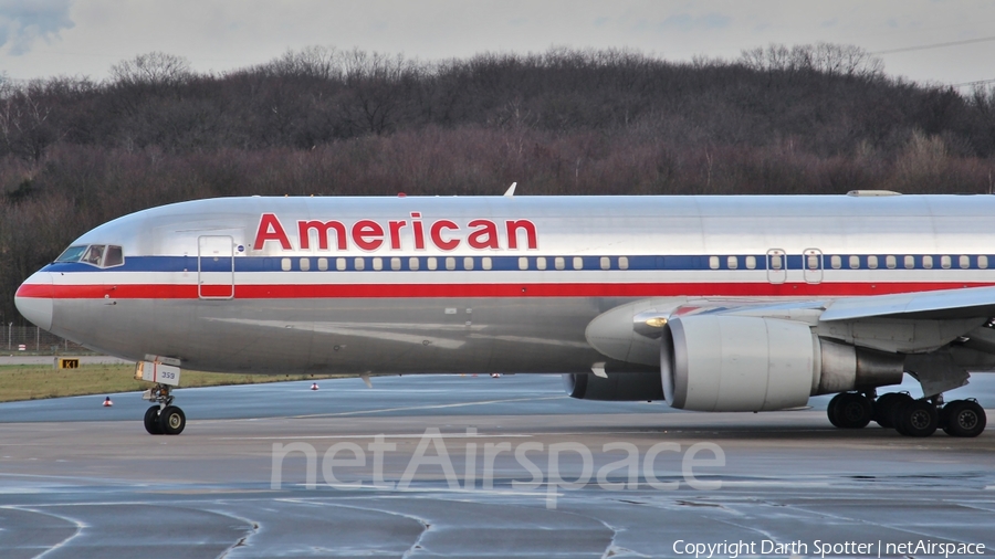 American Airlines Boeing 767-323(ER) (N359AA) | Photo 214047