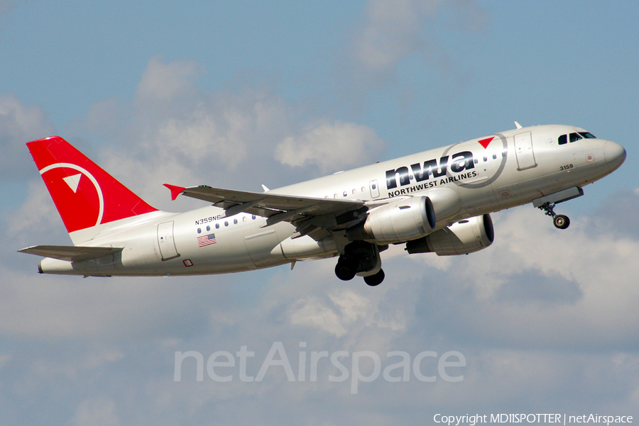 Northwest Airlines Airbus A319-114 (N359NB) | Photo 388206