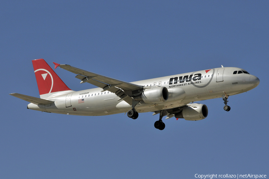 Northwest Airlines Airbus A320-212 (N359NW) | Photo 13022