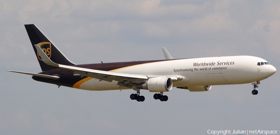 United Parcel Service Boeing 767-34AF(ER) (N359UP) | Photo 454888
