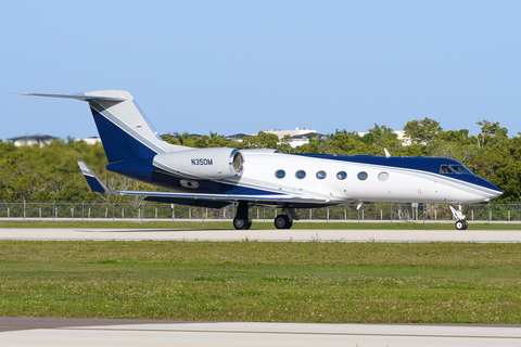Executive Jet Management Gulfstream G-IV-X (G450) (N35DM) at  Naples - Municipal, United States