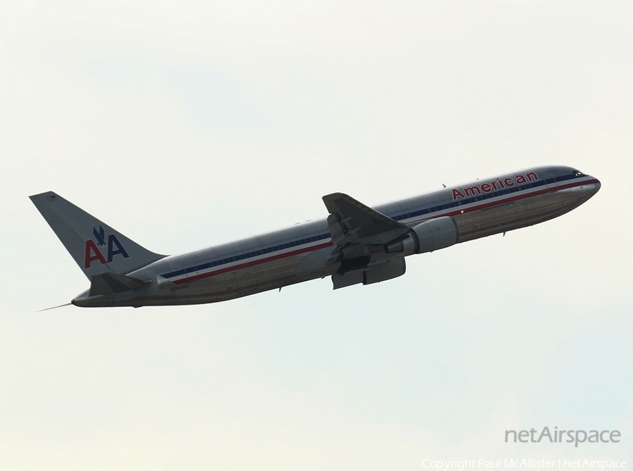 American Airlines Boeing 767-323(ER) (N360AA) | Photo 45443