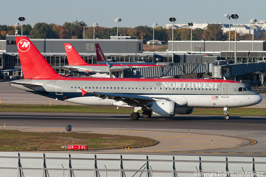 Northwest Airlines Airbus A320-212 (N360NW) | Photo 190574