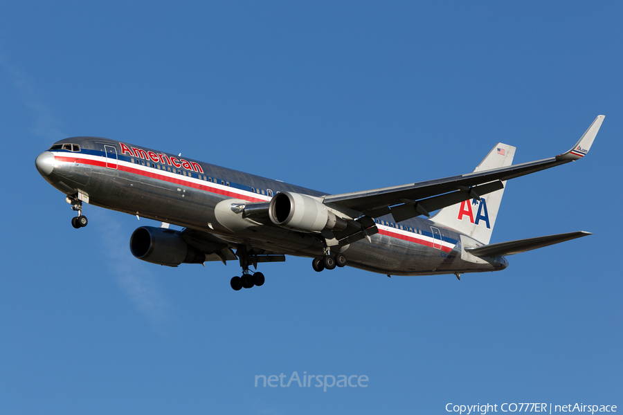 American Airlines Boeing 767-323(ER) (N361AA) | Photo 115175