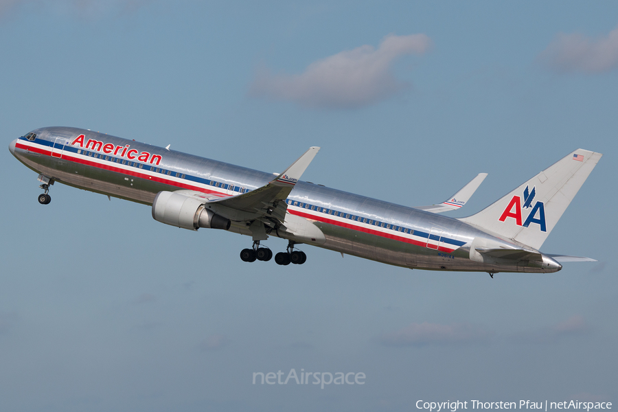 American Airlines Boeing 767-323(ER) (N361AA) | Photo 63693