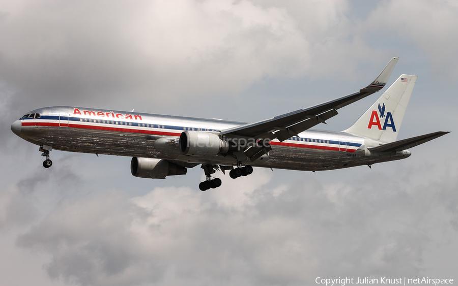 American Airlines Boeing 767-323(ER) (N361AA) | Photo 151061