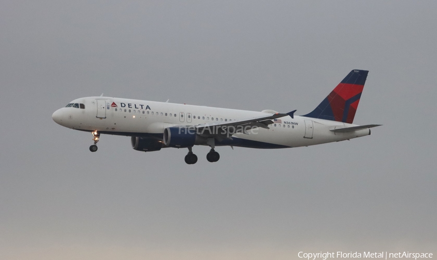 Delta Air Lines Airbus A320-212 (N361NW) | Photo 611364